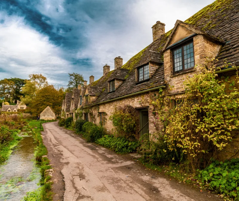 * Il prezzo è inteso a Persona, adesione entro 31/10/2025