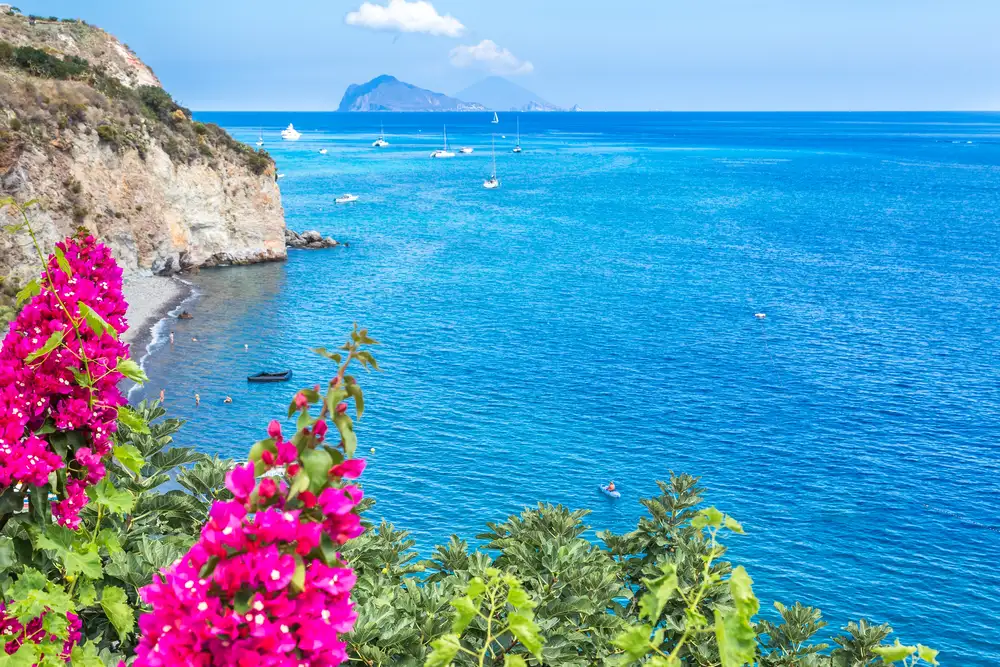 Dal 20 al 25 Settembre - 6 giorni / 5 notti Prezzo 1.873 €*